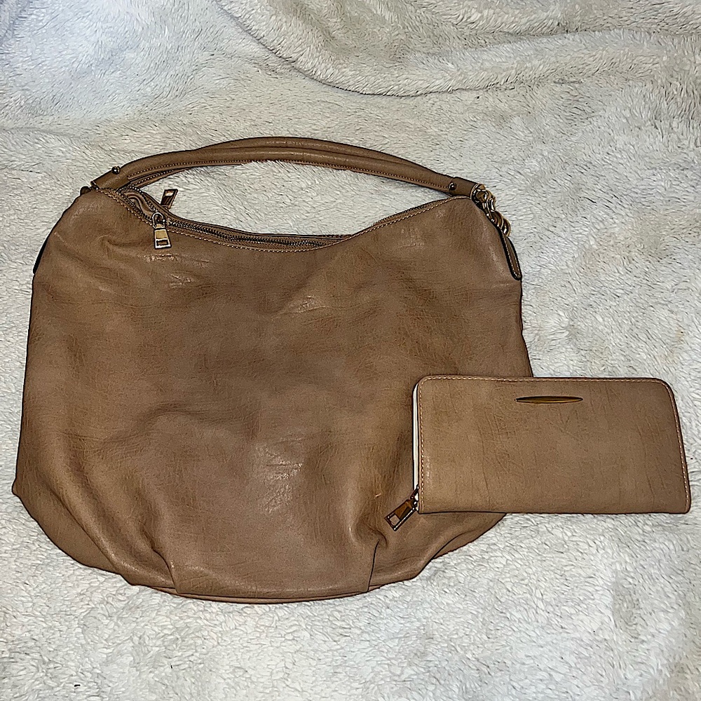 Tan Slouchy Faux Leather Purse with Gold Hardware Matching Wallet
